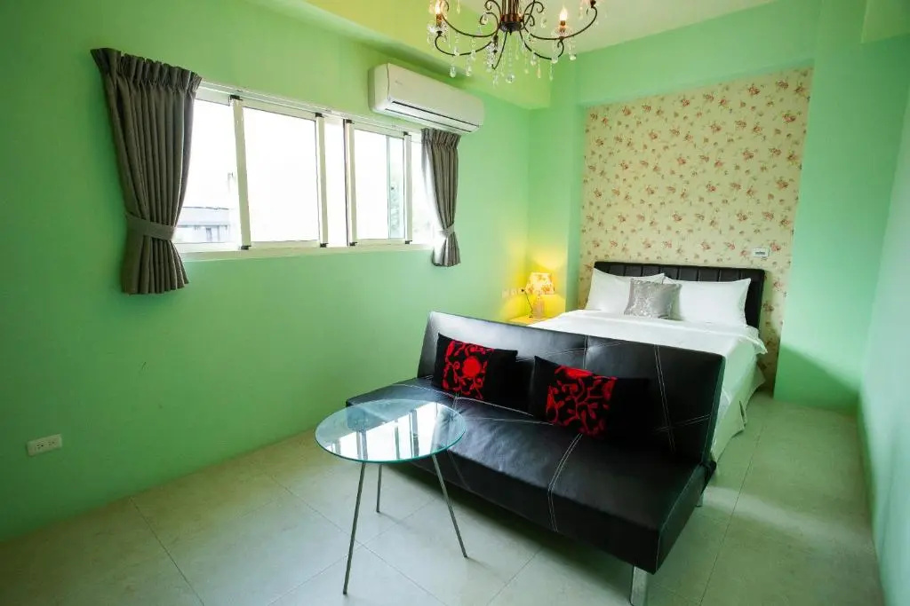 Standard Double room (full double bed)
