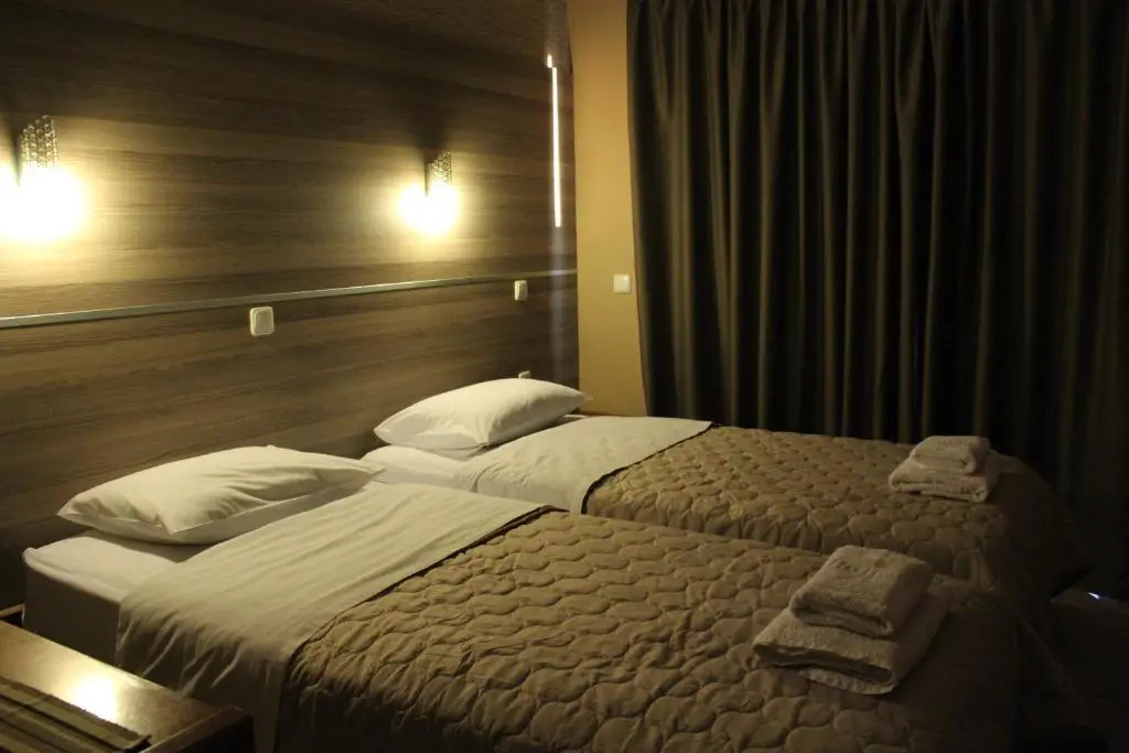 Standard Double room with balcony (full double bed)