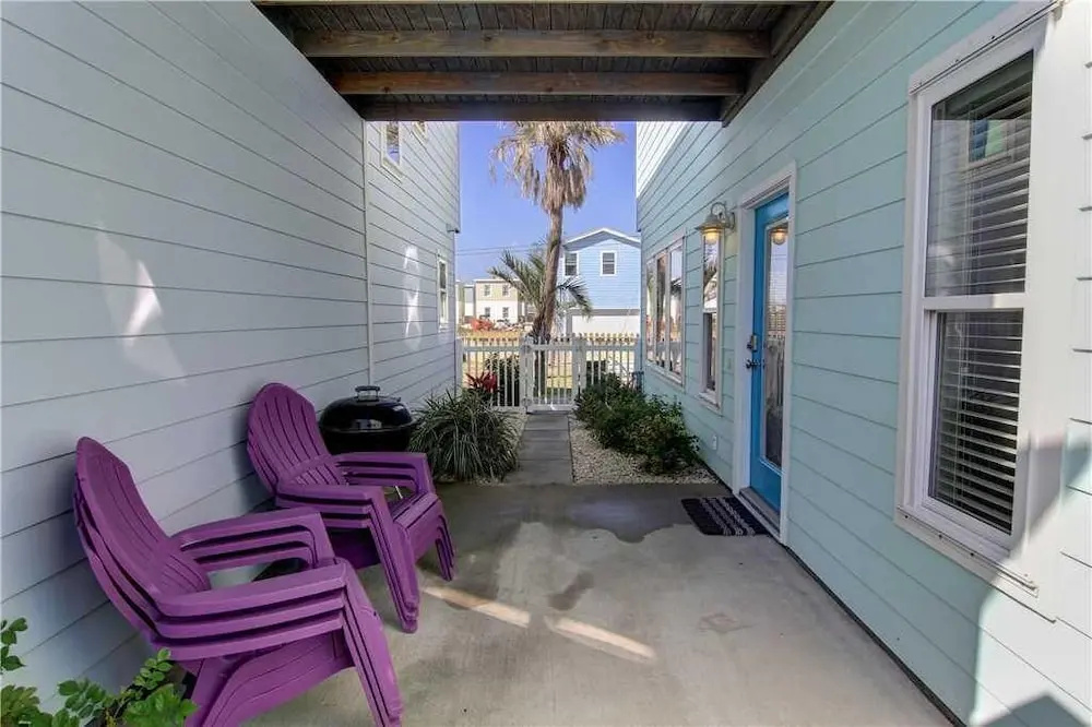 318 S Station #6 4 Bedrooms 2.5 Bathrooms Home