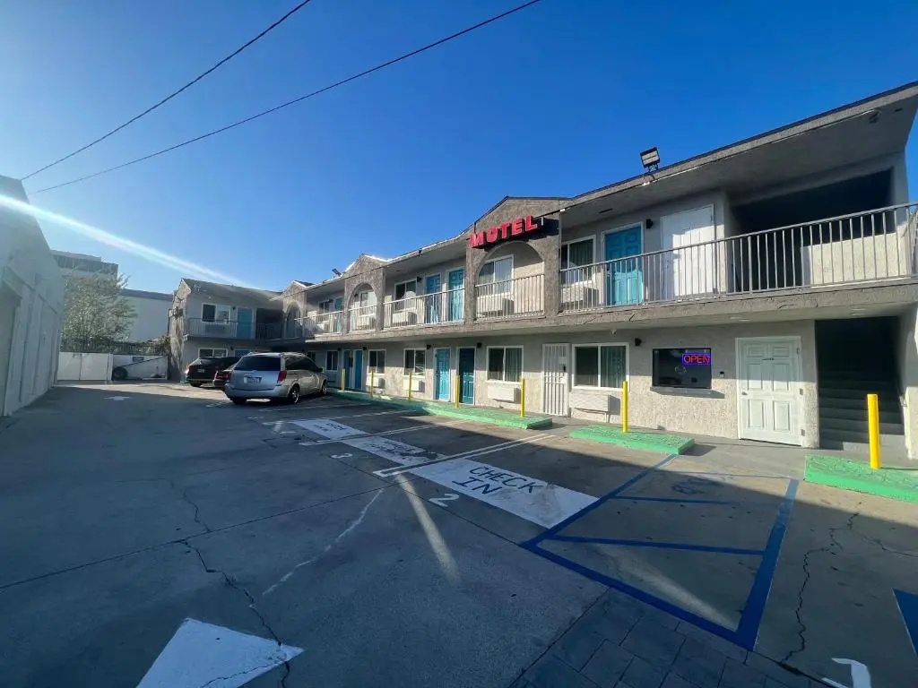 Arlo Motel — фото