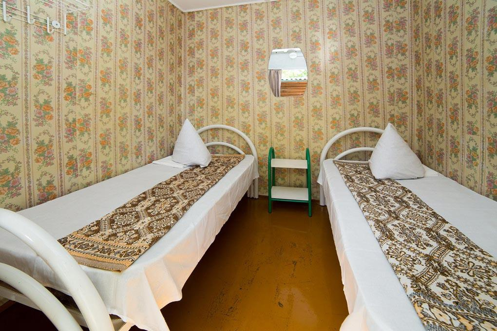 Economy room