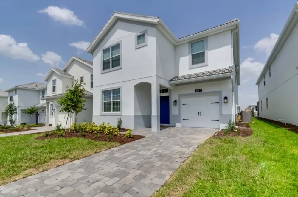 6 Bedroom 5 Bathroom Villa 1573sw