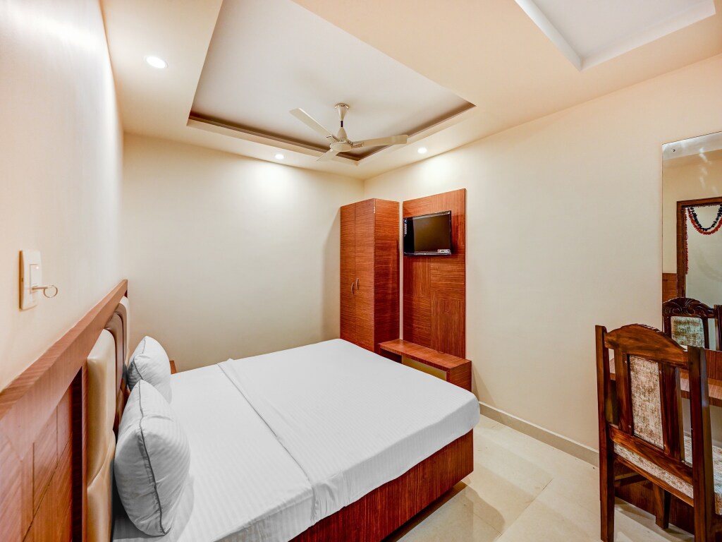 Номер Deluxe в Capital O 86823 Hotel Subhadarsan