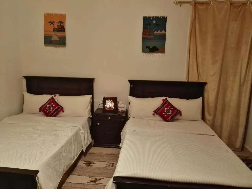 Deluxe Double room (full double bed)