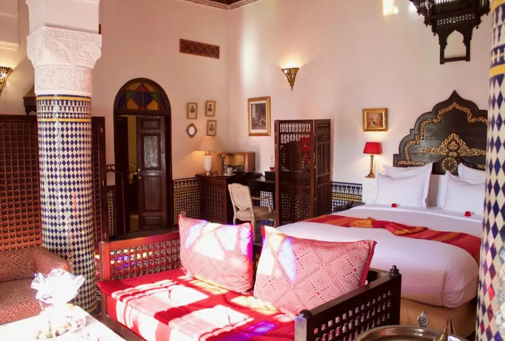 Double Suite (full double bed)