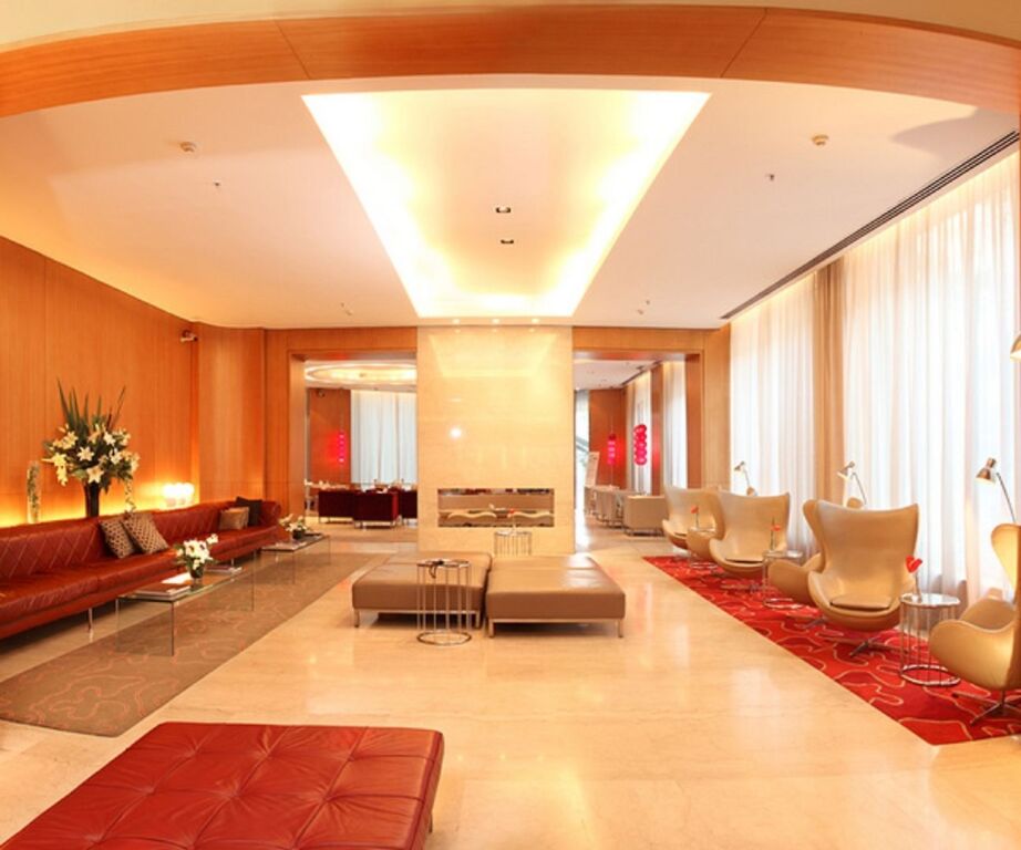 725 Continental Hotel by null