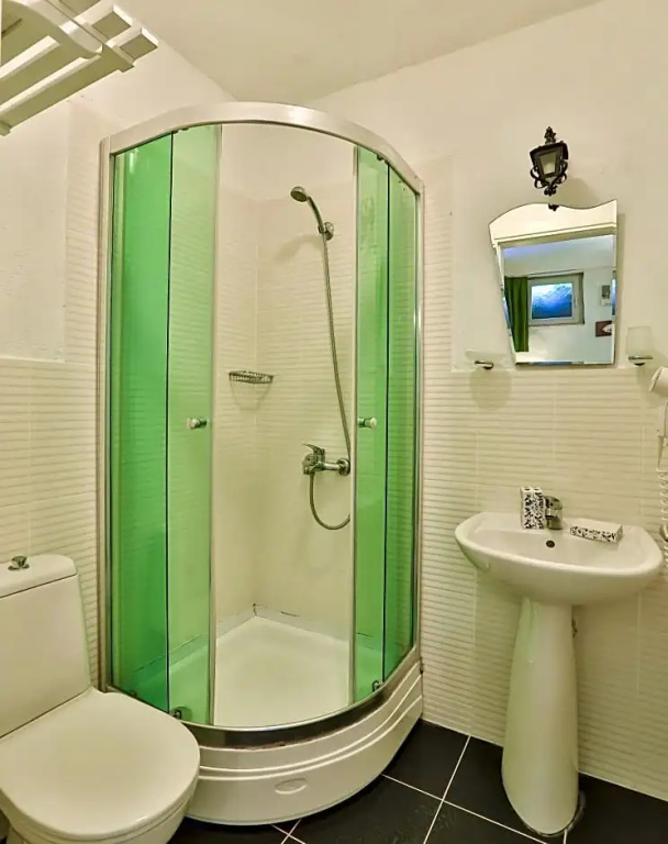 Economy room