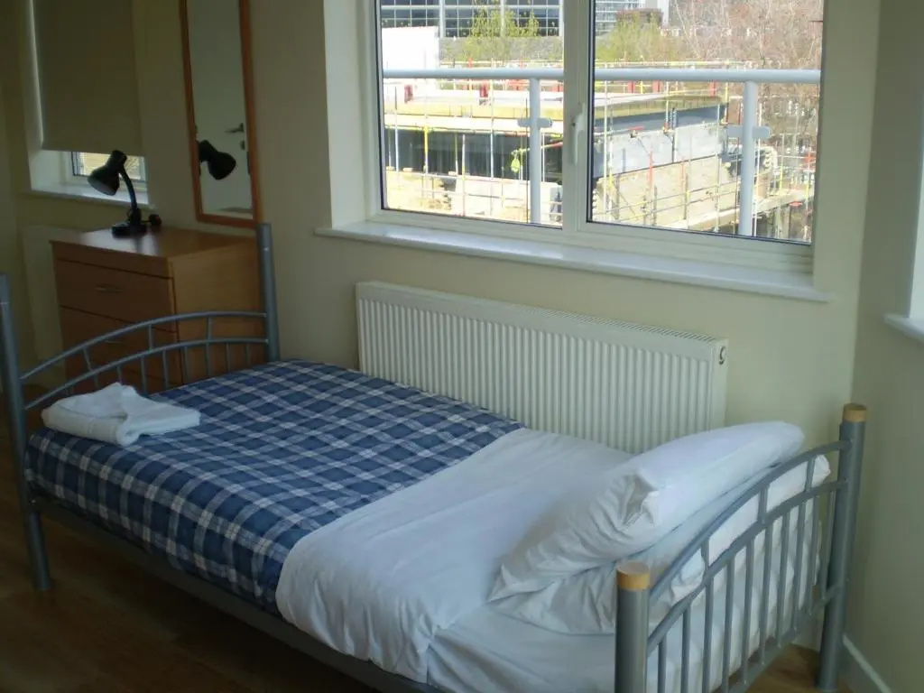 3 Bedrooms Apartment