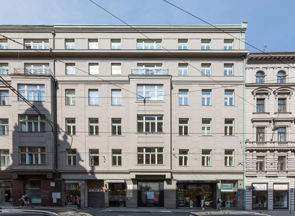 Royal Residence Apartment in the Heart of Prague