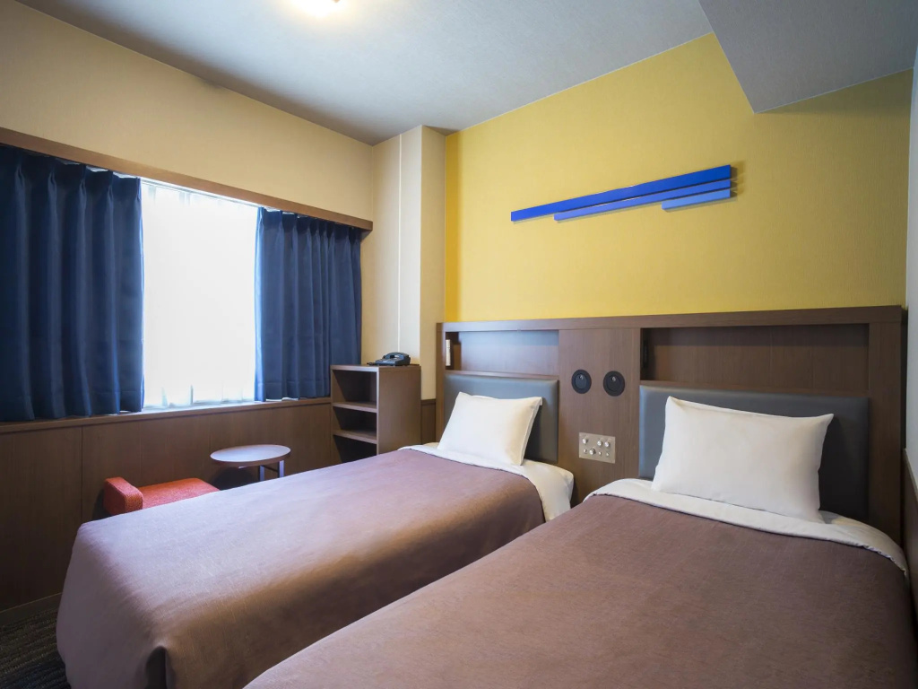Double Studio twin beds
