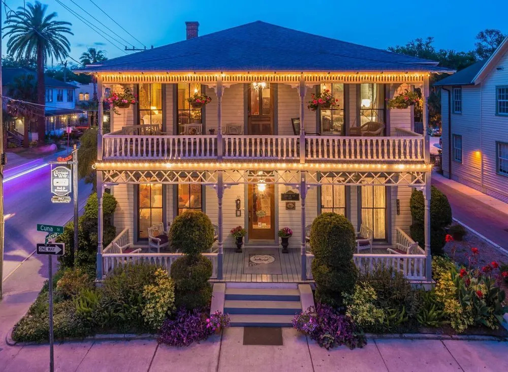 Carriage Way Inn