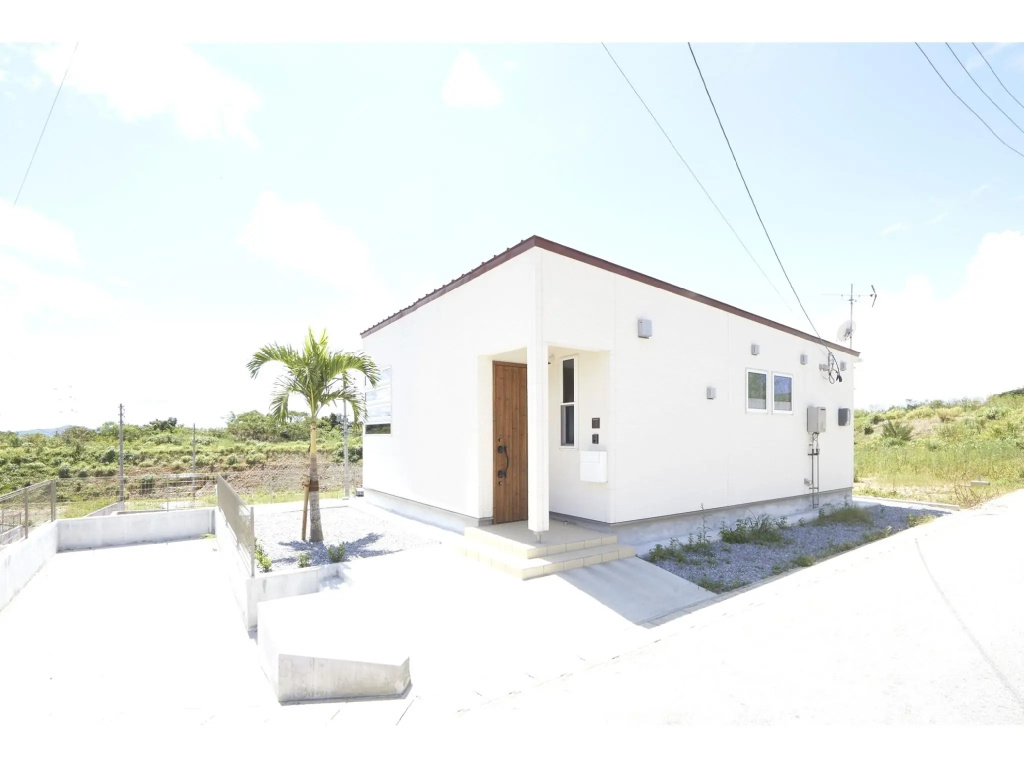E-horizon Resort Condominium Nago B