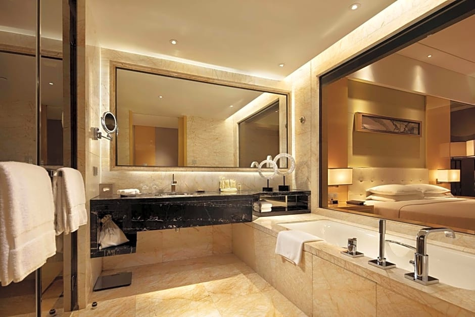 Executive Corner Double room (full double bed)