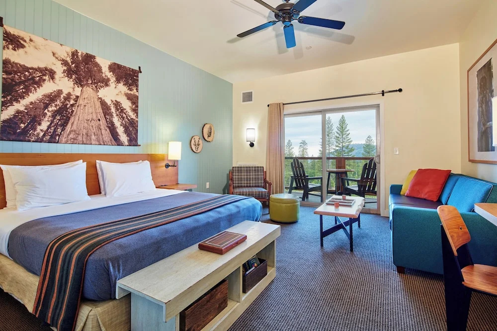 Rush Creek Lodge and Spa at Yosemite Room Type - Standard Double room (full double bed and sofa) (king size bed)