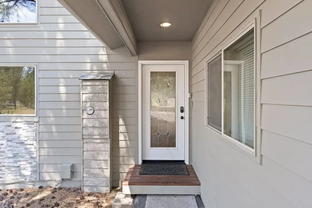 2 Landrise Pet-Friendly Home with Bikes to Use by RedAwning