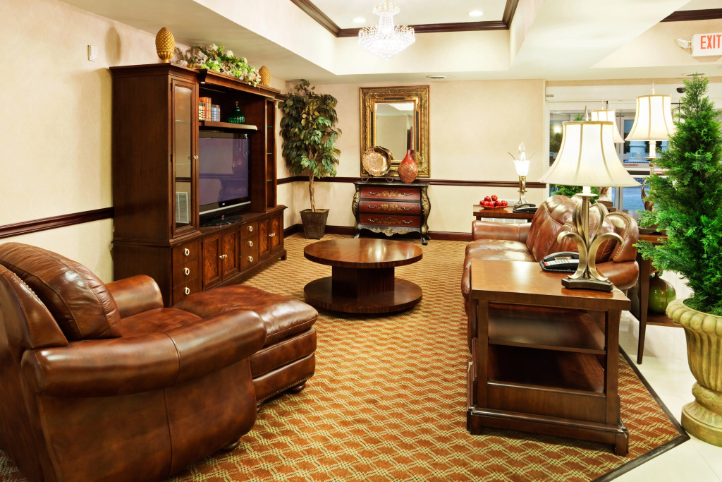 Lobby & Reception