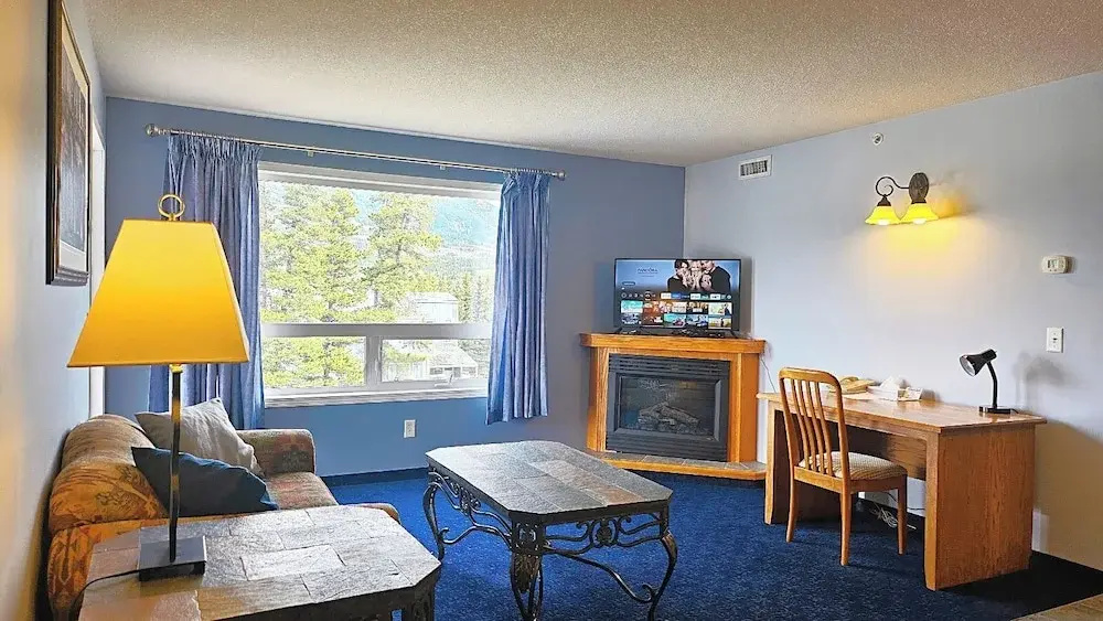 2 Bedrooms Deluxe Suite with balcony