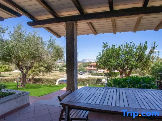 HH San Teodoro, 4 bedrooms, Sea-view Unit D