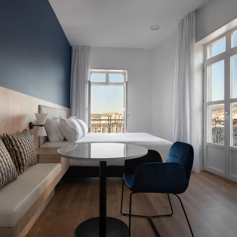 Premium room