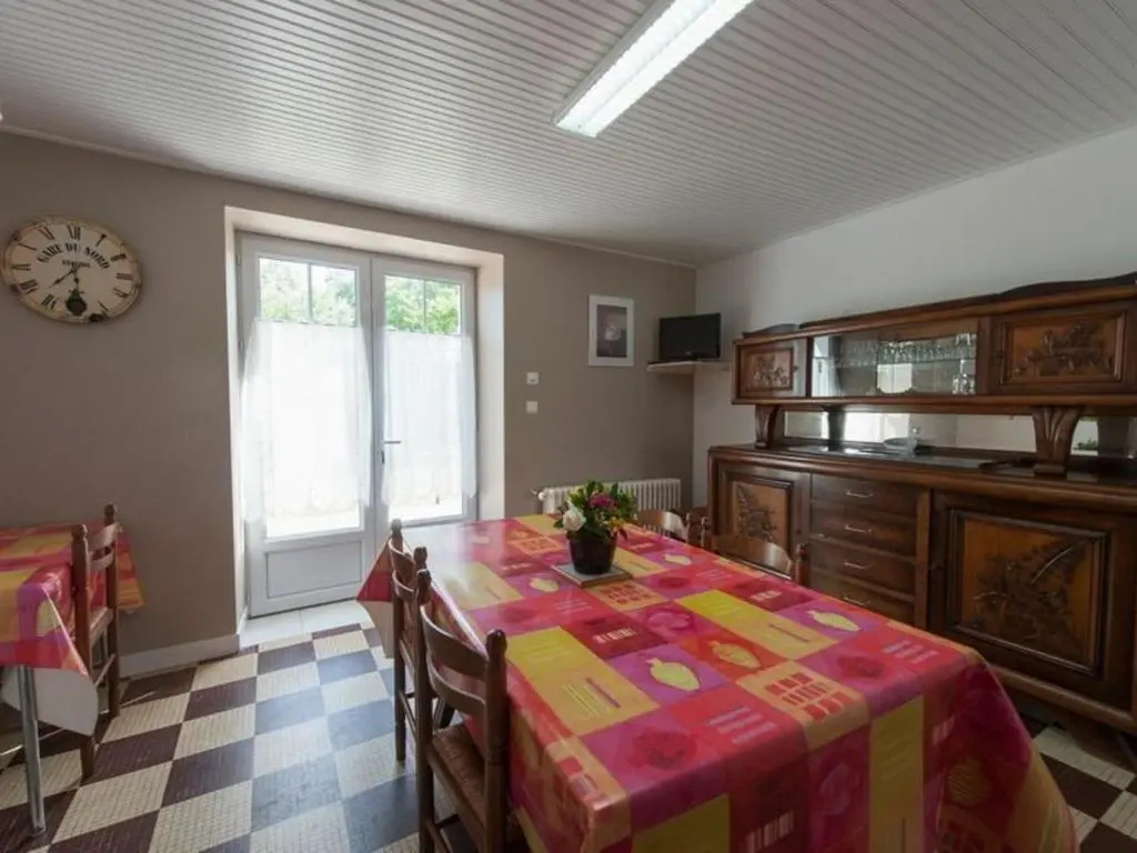 Gite Saint-Urbain, 3 pièces, 4 personnes - FR-1-426-303