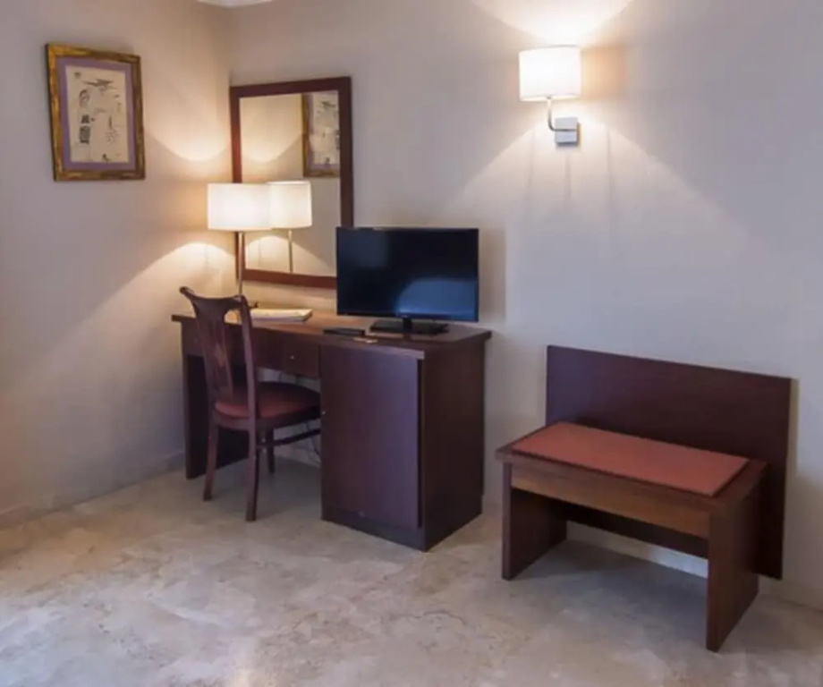 Standard Triple room with balcony