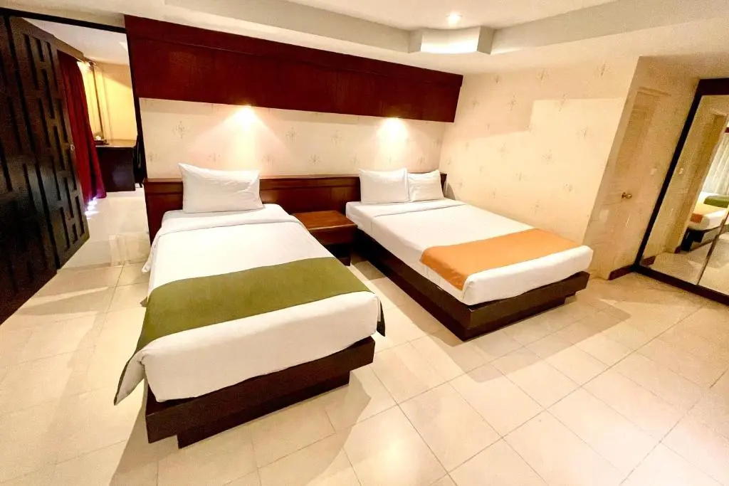 Rayaburi Hotel Patong - Chambres