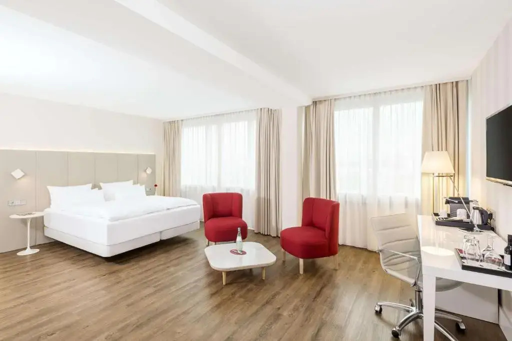 Premium Double room with view (full double bed)