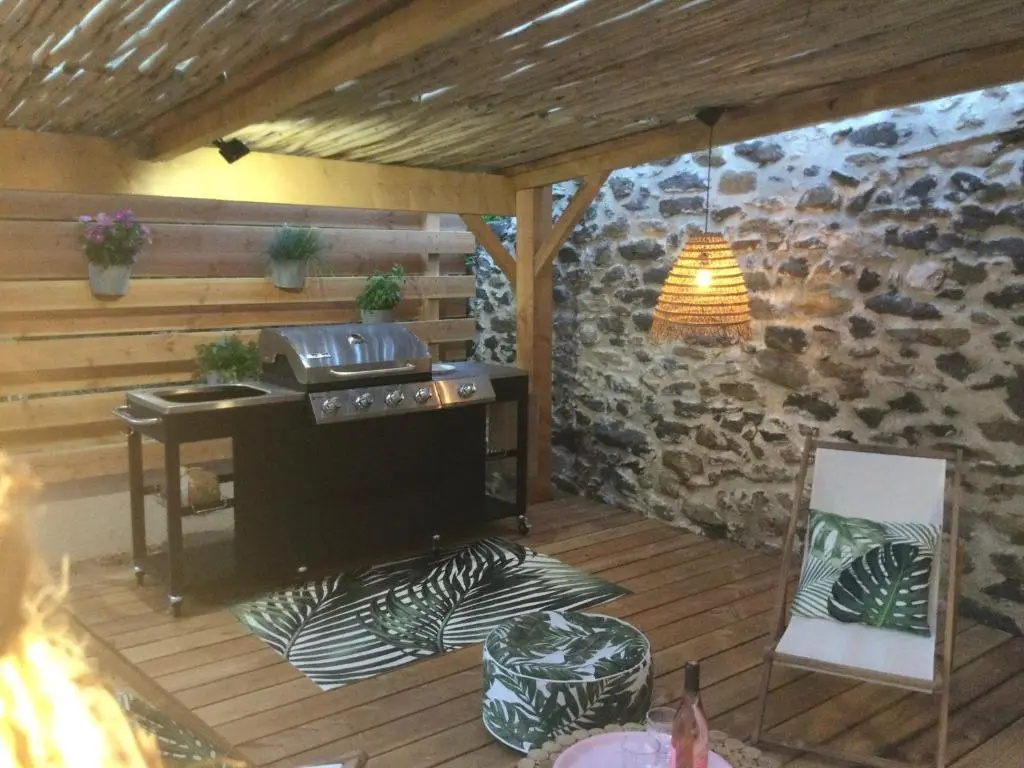 La Boheme. Maison De Village Cosy, Jardin Et Spa.