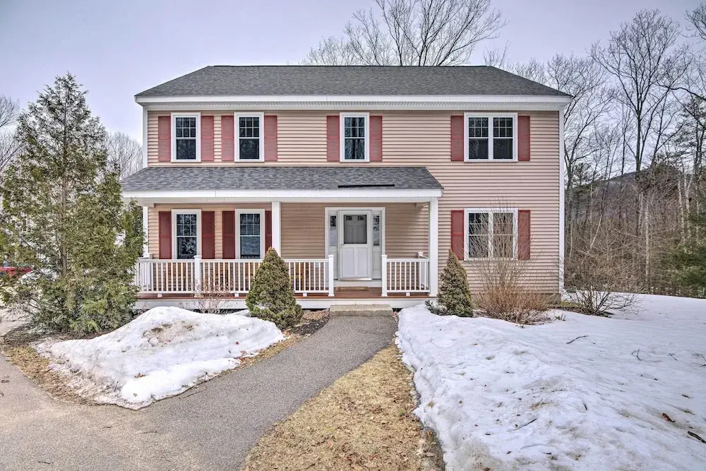 North Conway Home ~ 2 Mi to Cranmore Mountain!