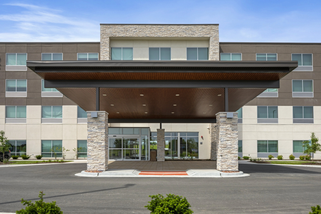 Holiday Inn Express & Suites Bourbonnais East - Bradley by IHG