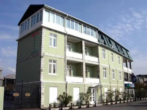 Green House Hotel