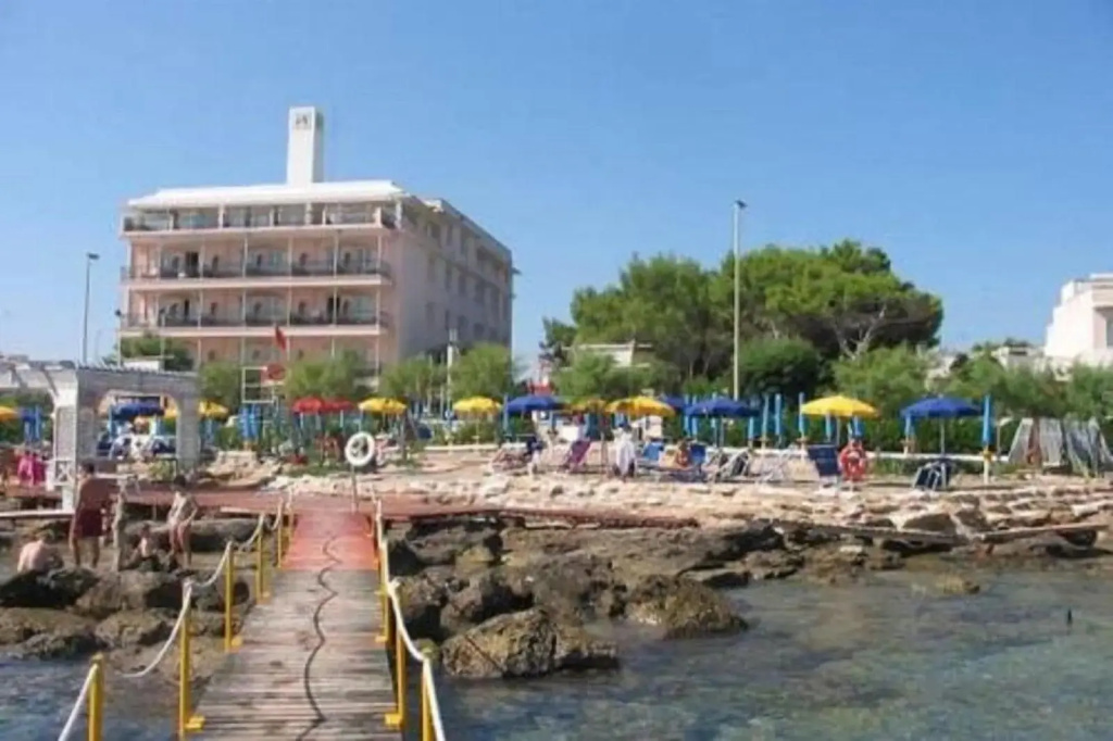 Hotel photo 16