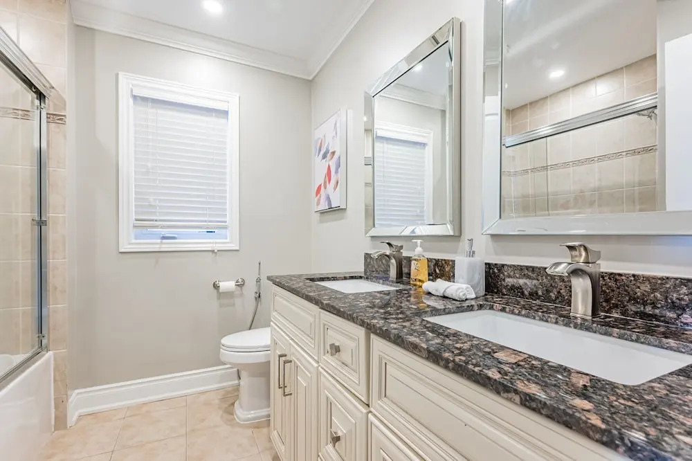 Luxury Villa - Mississauga Square One - фото 8