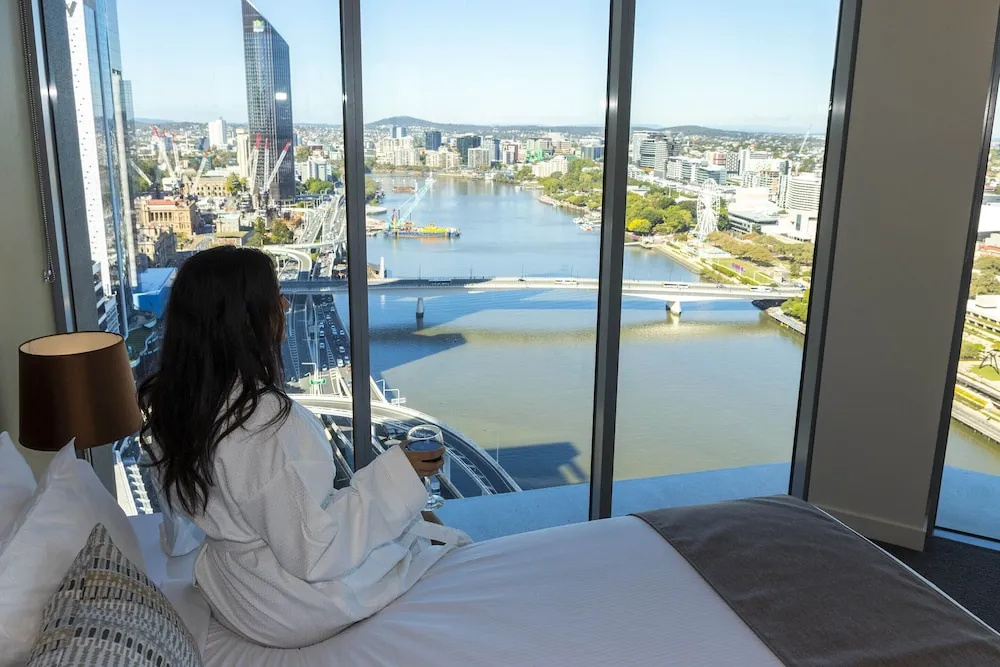 2 Bedrooms Apartment with balcony and with river view