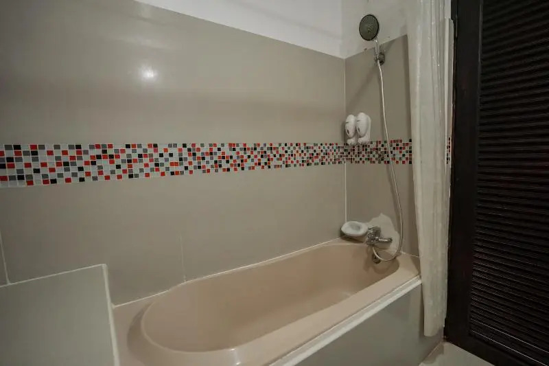 Семейный номер Standard с балконом в Club Bamboo Boutique Patong Beach Resort