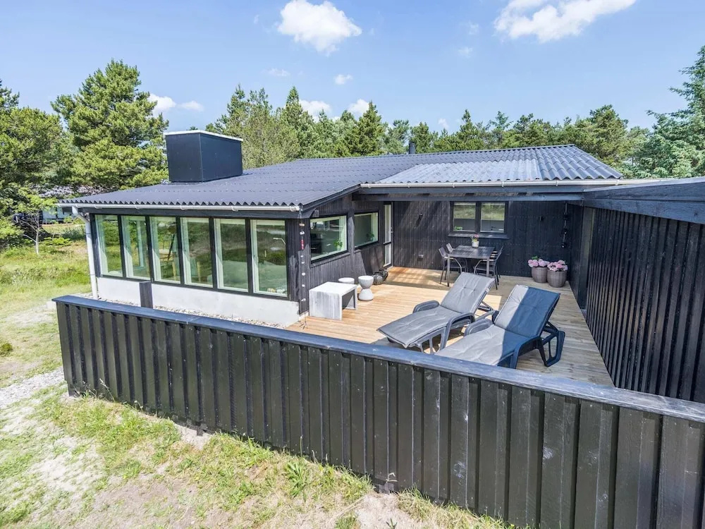 7 Person Holiday Home in Henne