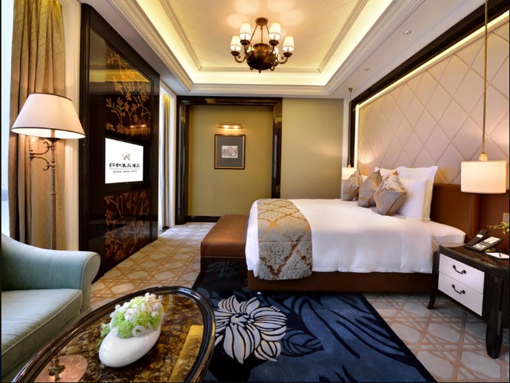 Executive Double room (full double bed)