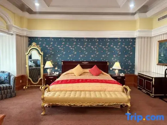 Presidential Suite