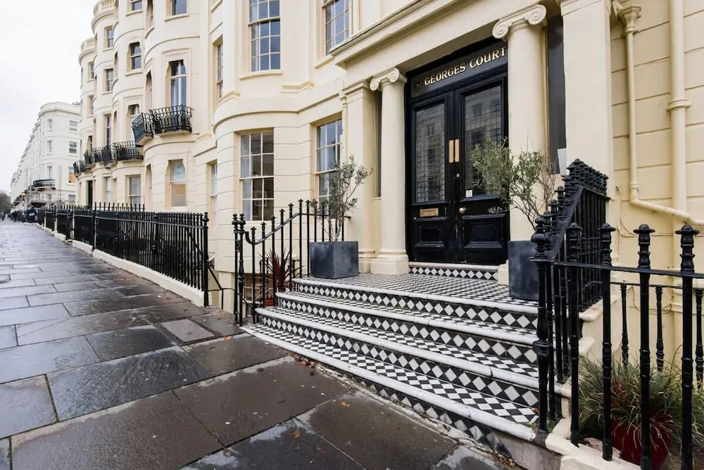 Host Stay Brunswick Rest