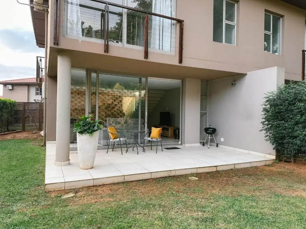 Zimbali Wedge - Unit 11
