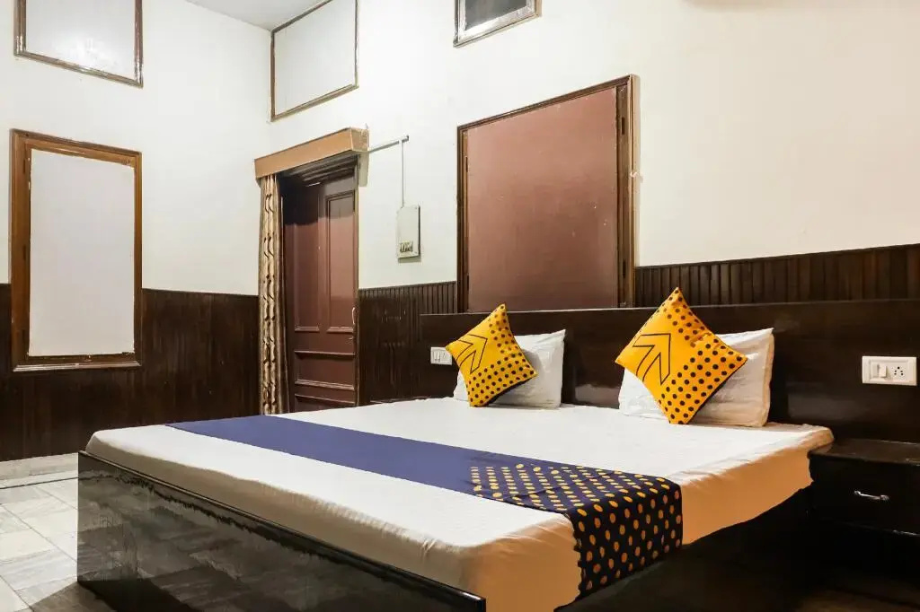 Hotel Bluebarry By OYO Rooms