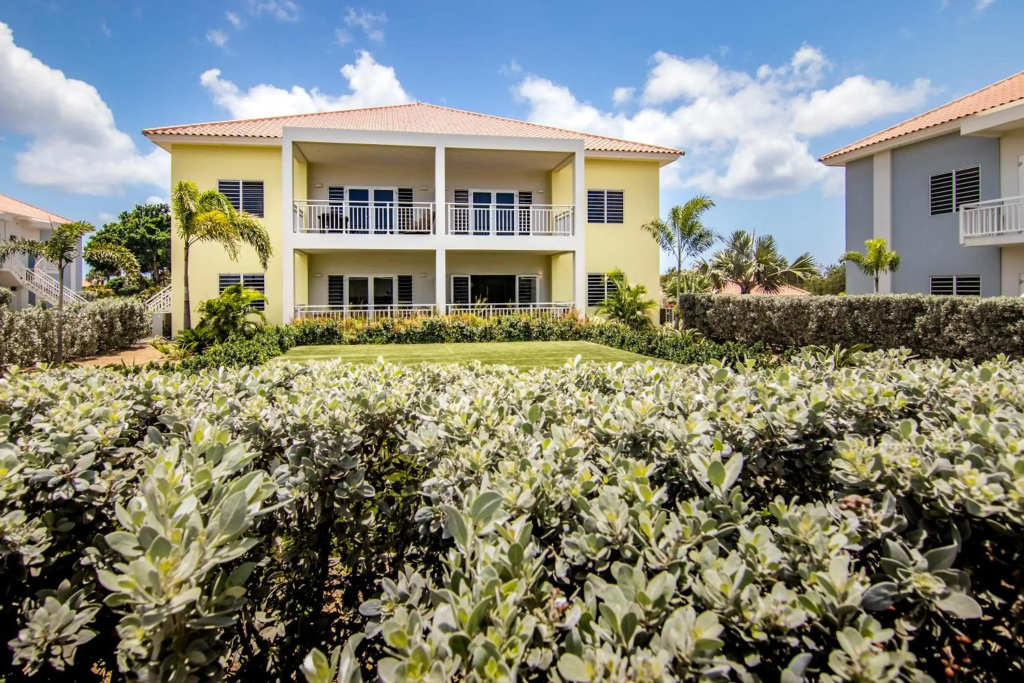 Casa Blue Breeze