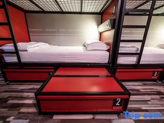 Bed in Dorm (female dorm)