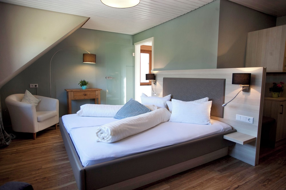 Comfort Triple room with view