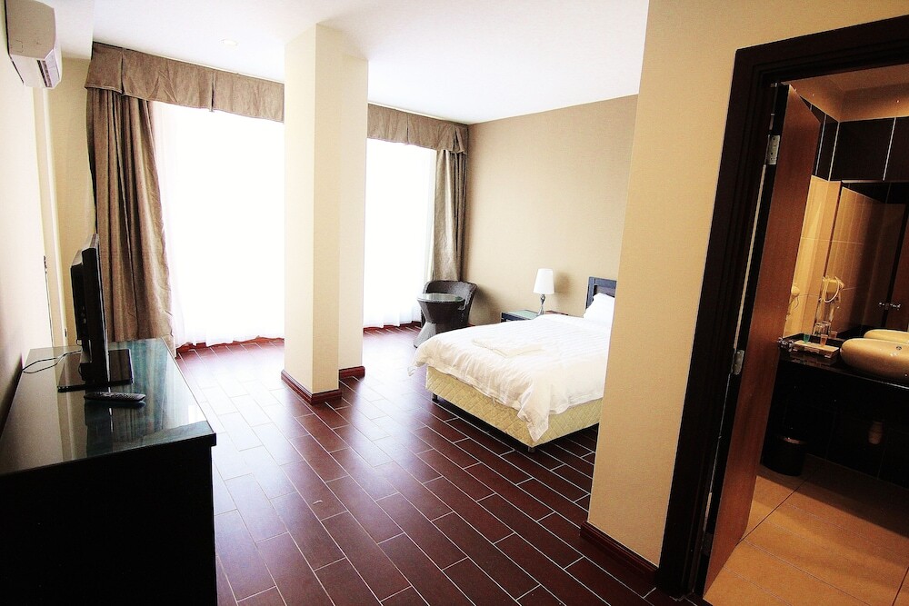 Putatan Platinum Hotel