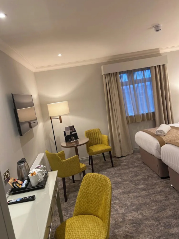 Standard Double Club room (twin beds)