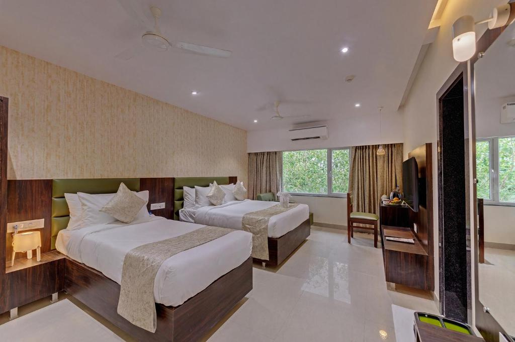 Superior Double room (full double bed)