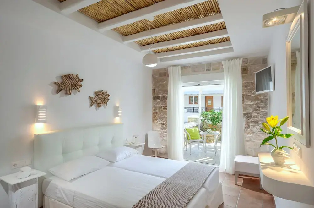 Standard Double Basement room (full double bed)