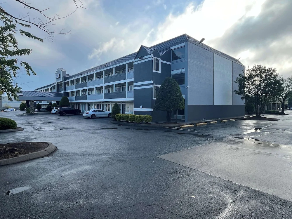 Motel 6 Charlotte, NC – Airport South