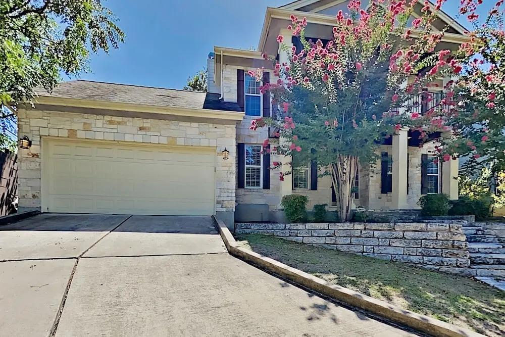 1111eriv 4 Bedroom Home